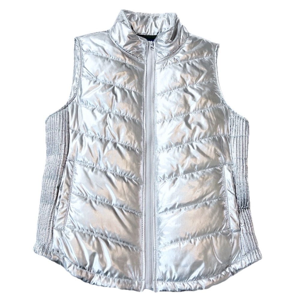 NWT City Streets Silver Puffer Vest Full Zip Metallic Women’s Small Pockets
